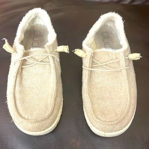 Hey Dudes in the style Wendy